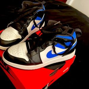 Jordan 1 OG high tops royal blue
